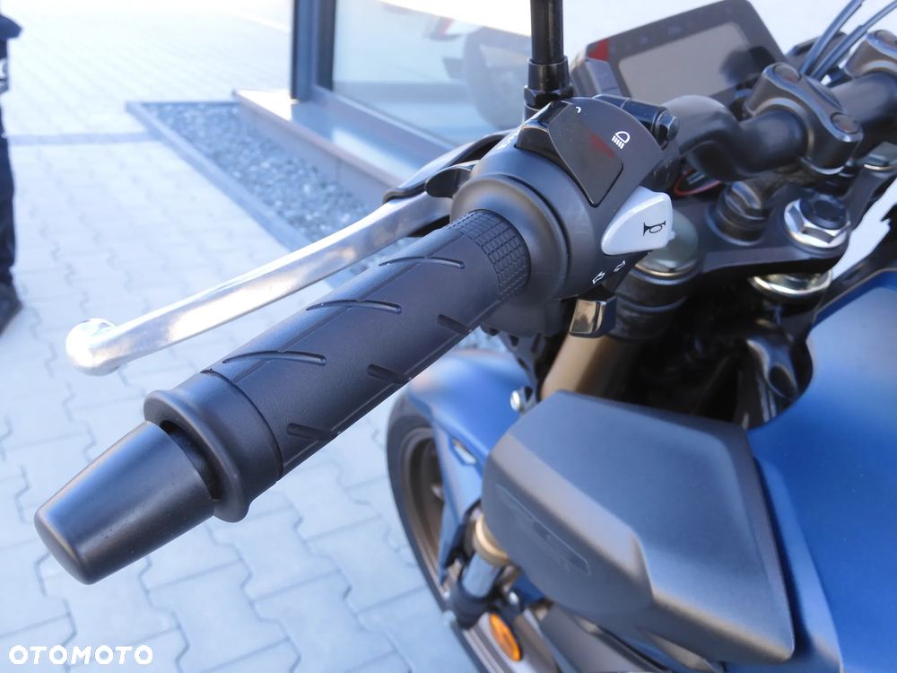 Honda CB - 27