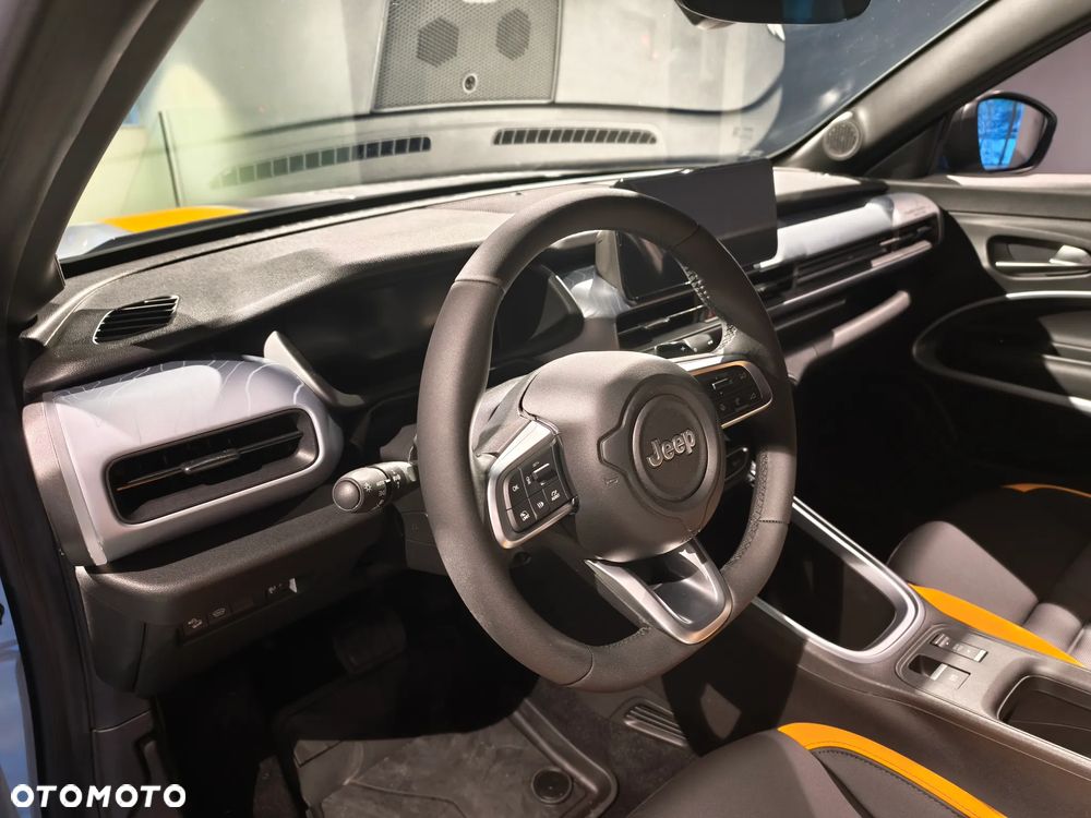 Jeep Avenger 1.2 T3 mHEV The North Face 4xe eDCT6 - 8