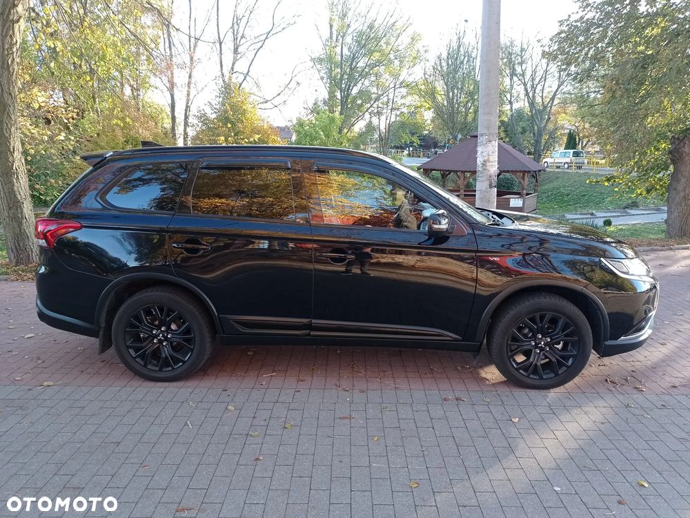Mitsubishi Outlander - 9