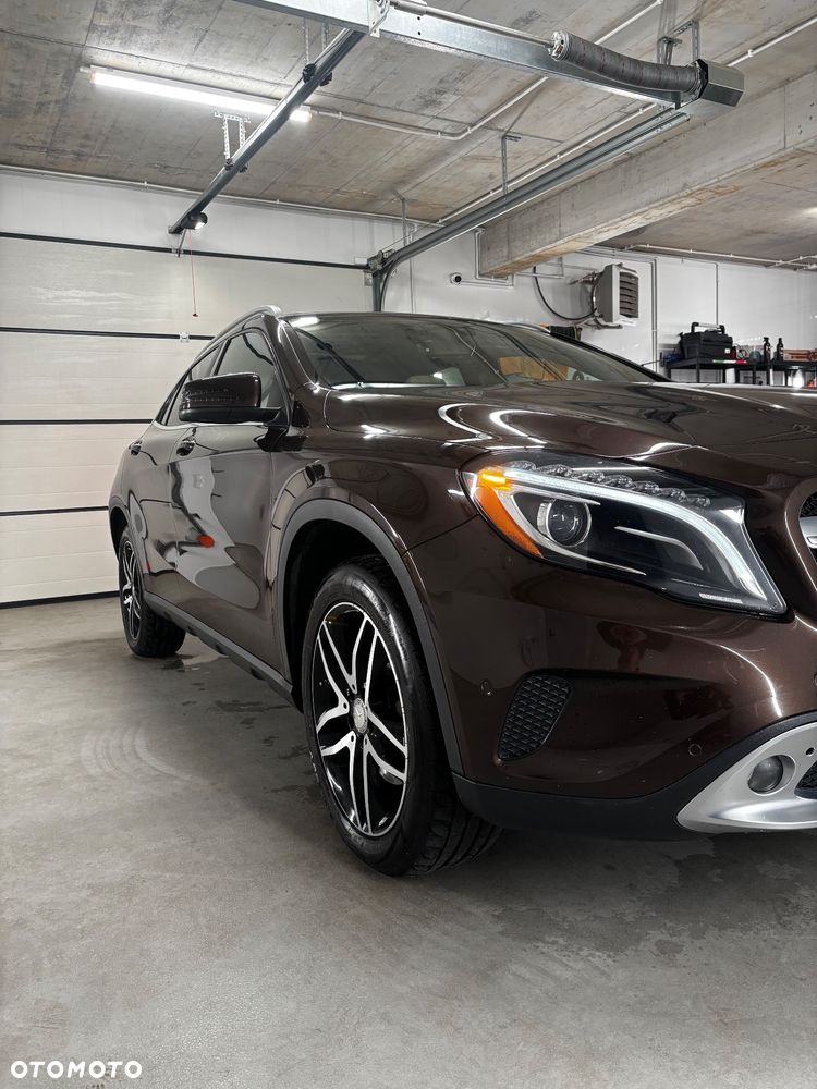 Mercedes-Benz GLA 250 4-Matic - 3