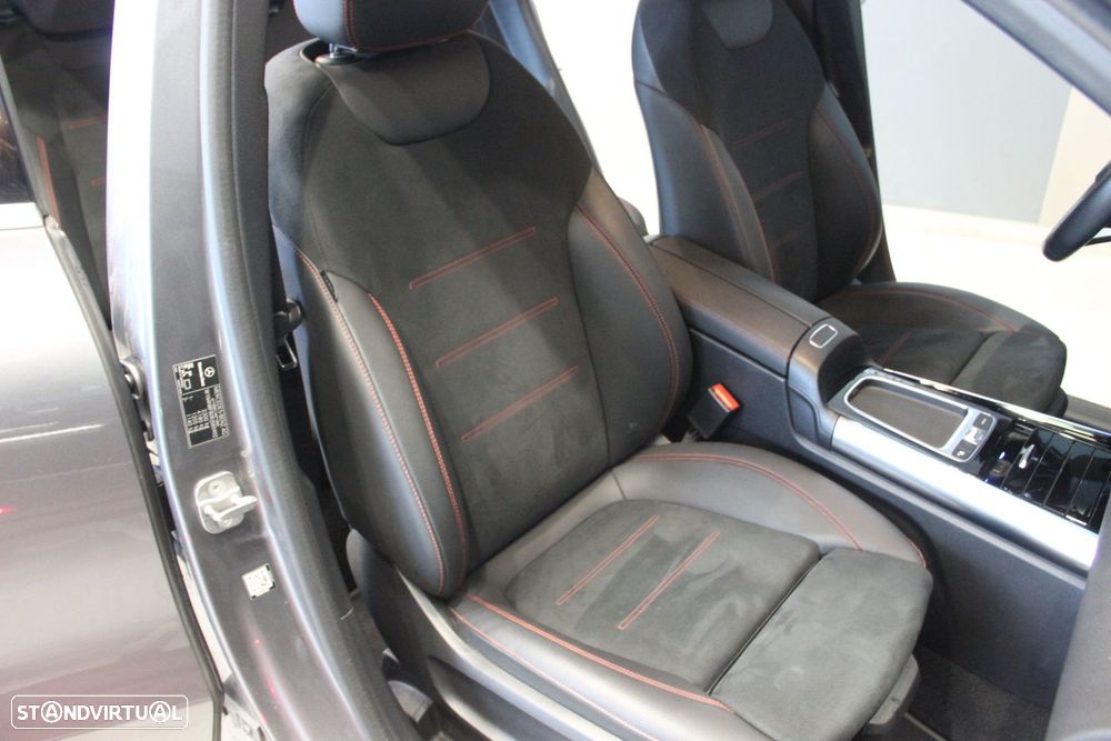 Mercedes-Benz GLA 250 e AMG Line - 19