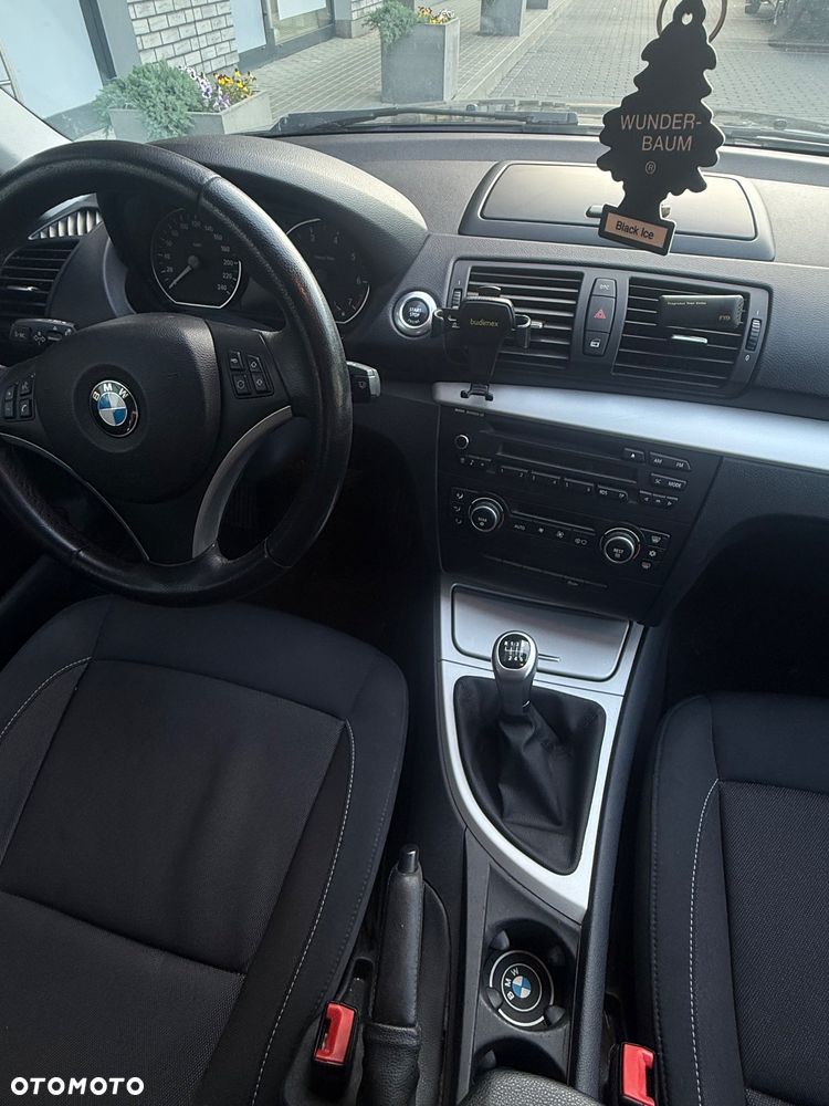 BMW Seria 1 116i - 14