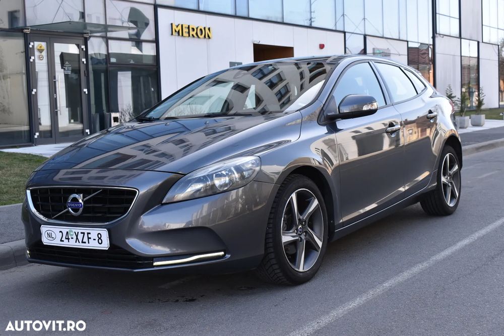 Volvo V40 D2 - 2
