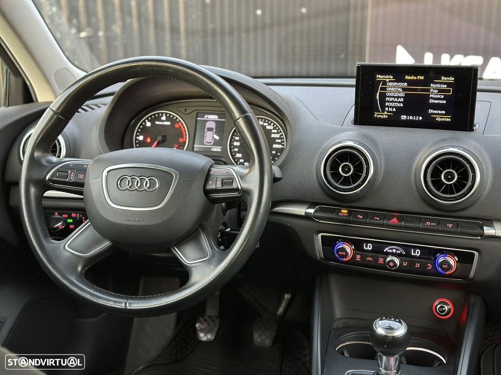 Audi A3 Sportback 1.6 TDI Attraction - 11