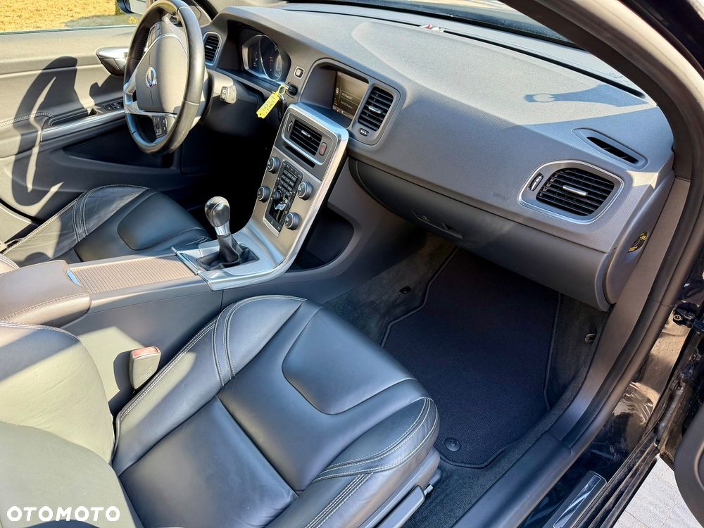 Volvo V60 D4 Business Edition - 28