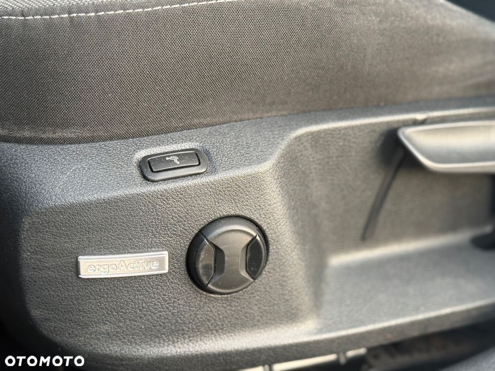 Volkswagen Golf - 15