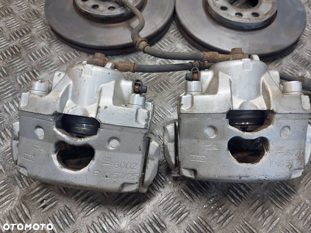 TARCZE HAMULCOWE PRZÓD + KLOCKI + ZACISKI SAAB 9-3 II 2.2 TiD - 2