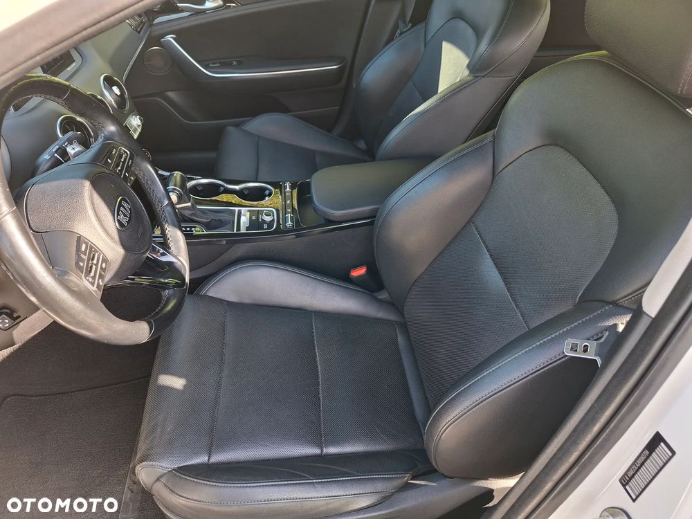 Kia Stinger 2.0 T-GDI L - 17