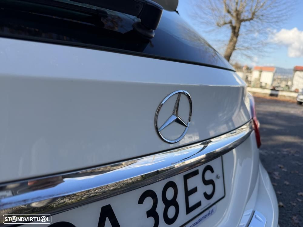 Mercedes-Benz GLA 180 - 16