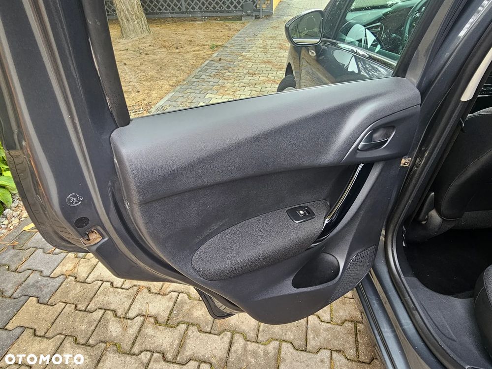 Citroën C3 1.2 PureTech Shine - 14