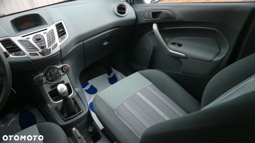Ford Fiesta 1.25 Trend - 25