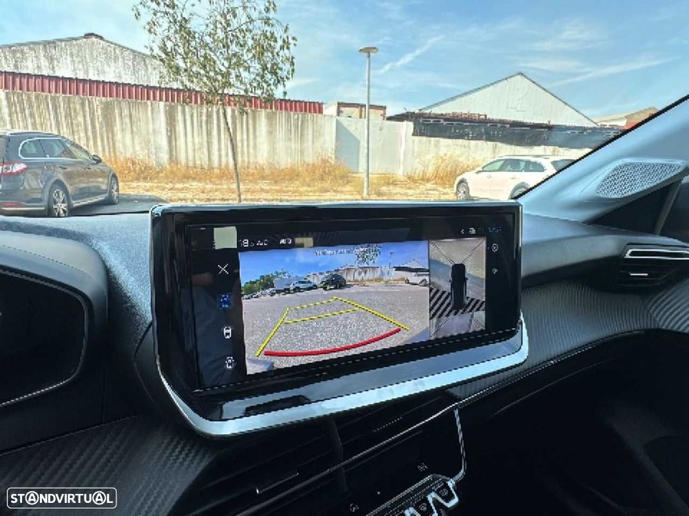 Peugeot 208 1.2 PureTech Allure - 21
