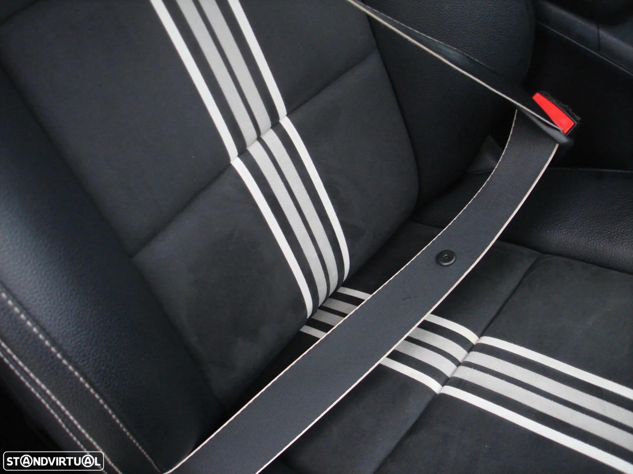Mercedes-Benz A 180 d AMG Line - 43