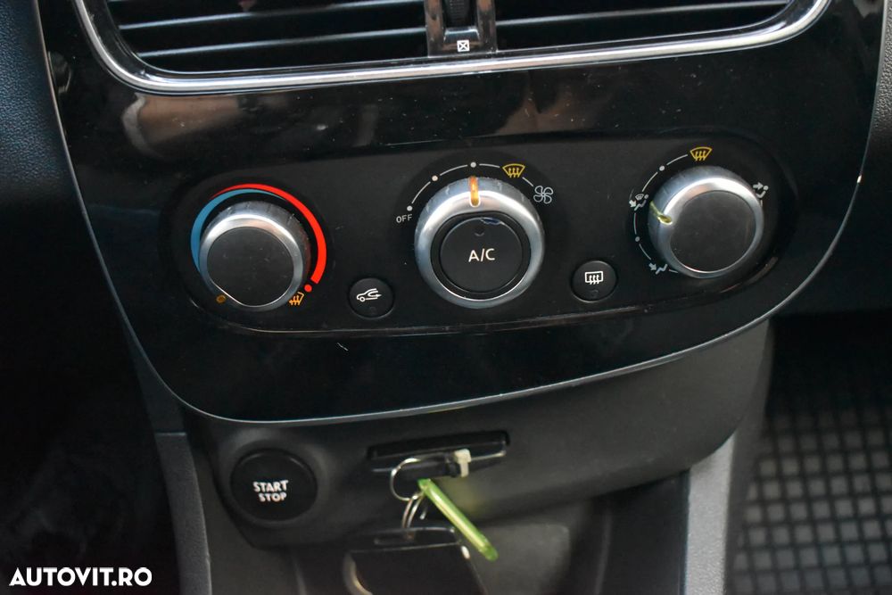 Renault Clio (Energy) TCe 90 Start & Stop INTENS - 17