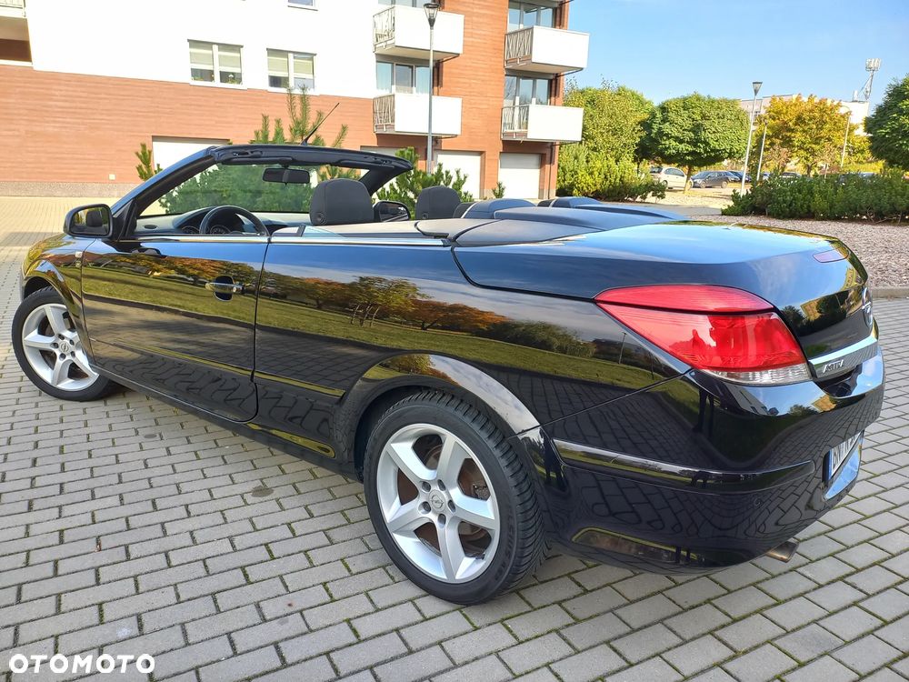 Opel Astra 1.8 Edition 111 Jahre - 8