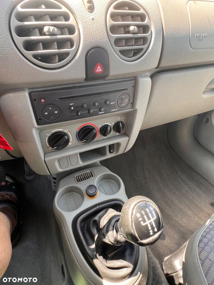 Renault Kangoo 1.6 16V Privilege - 13