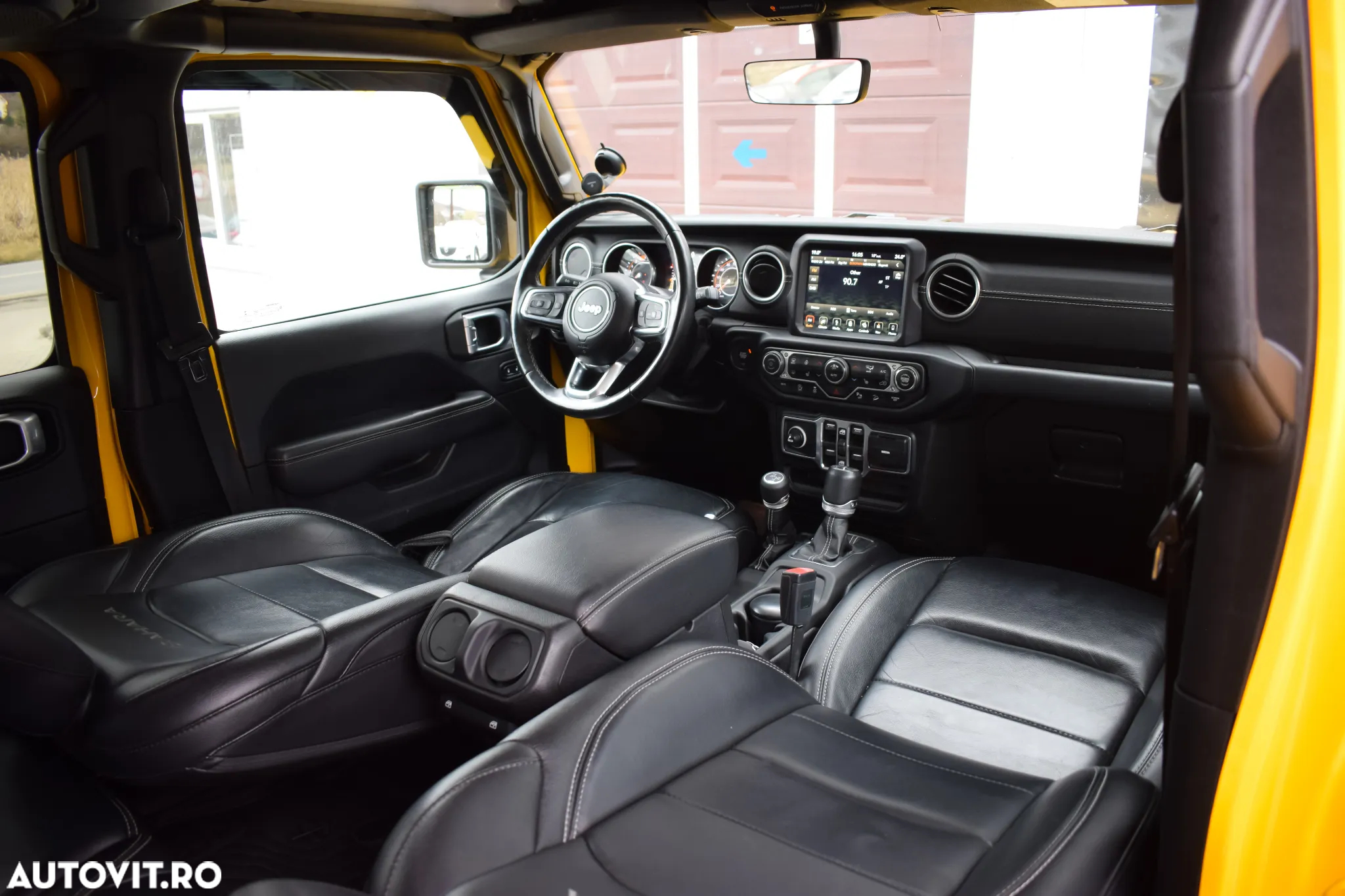 Jeep Wrangler Unlimited 2.0 Turbo AT8 Sahara - 8