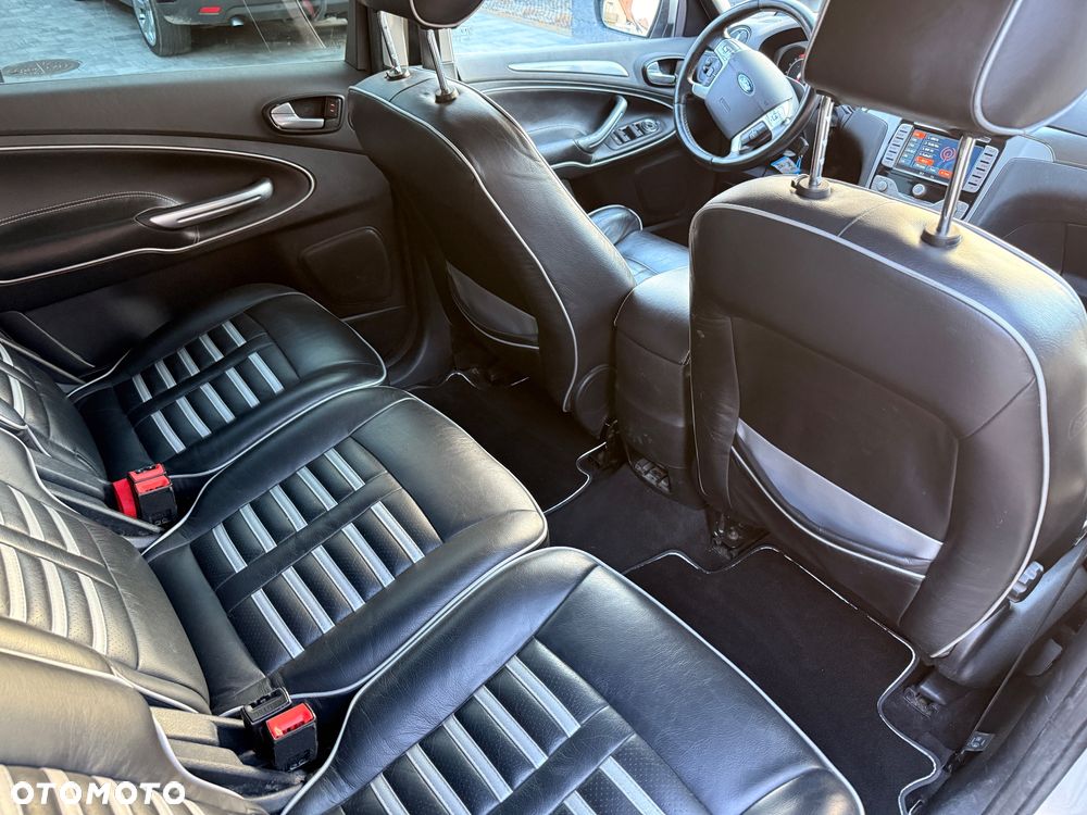 Ford S-Max 2.3 Titanium - 13