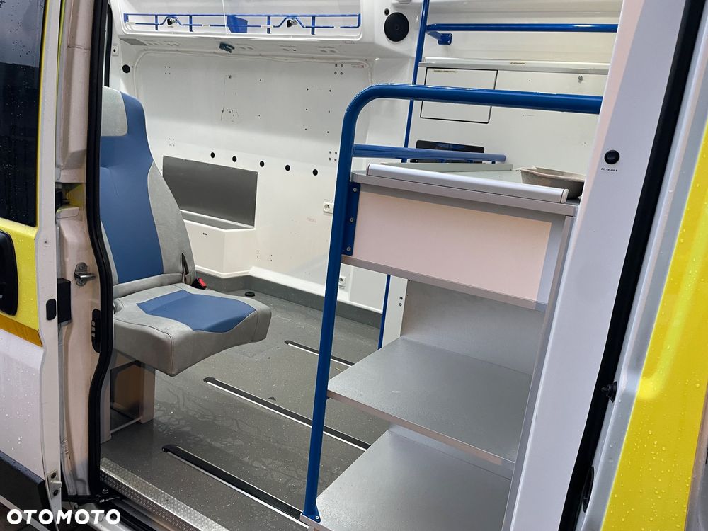 Fiat Ducato Ambulans Karetka Camper Maxxi FULLL XXXXL - 31