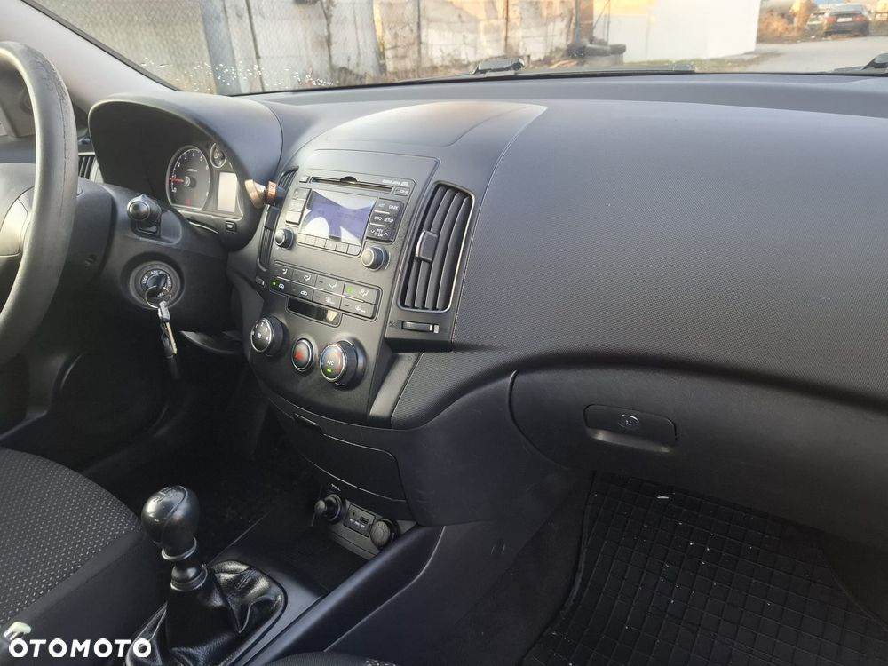 Hyundai i30 1.4 Blue Comfort - 11