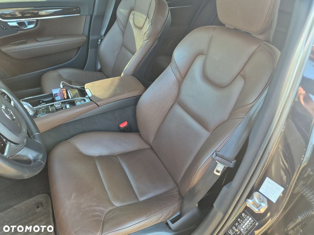 Volvo V90 T8 AWD Plug-In Hybrid Momentum - 14