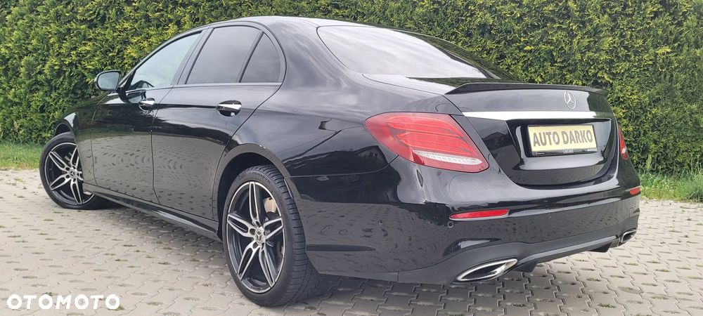 Mercedes-Benz Klasa E - 32