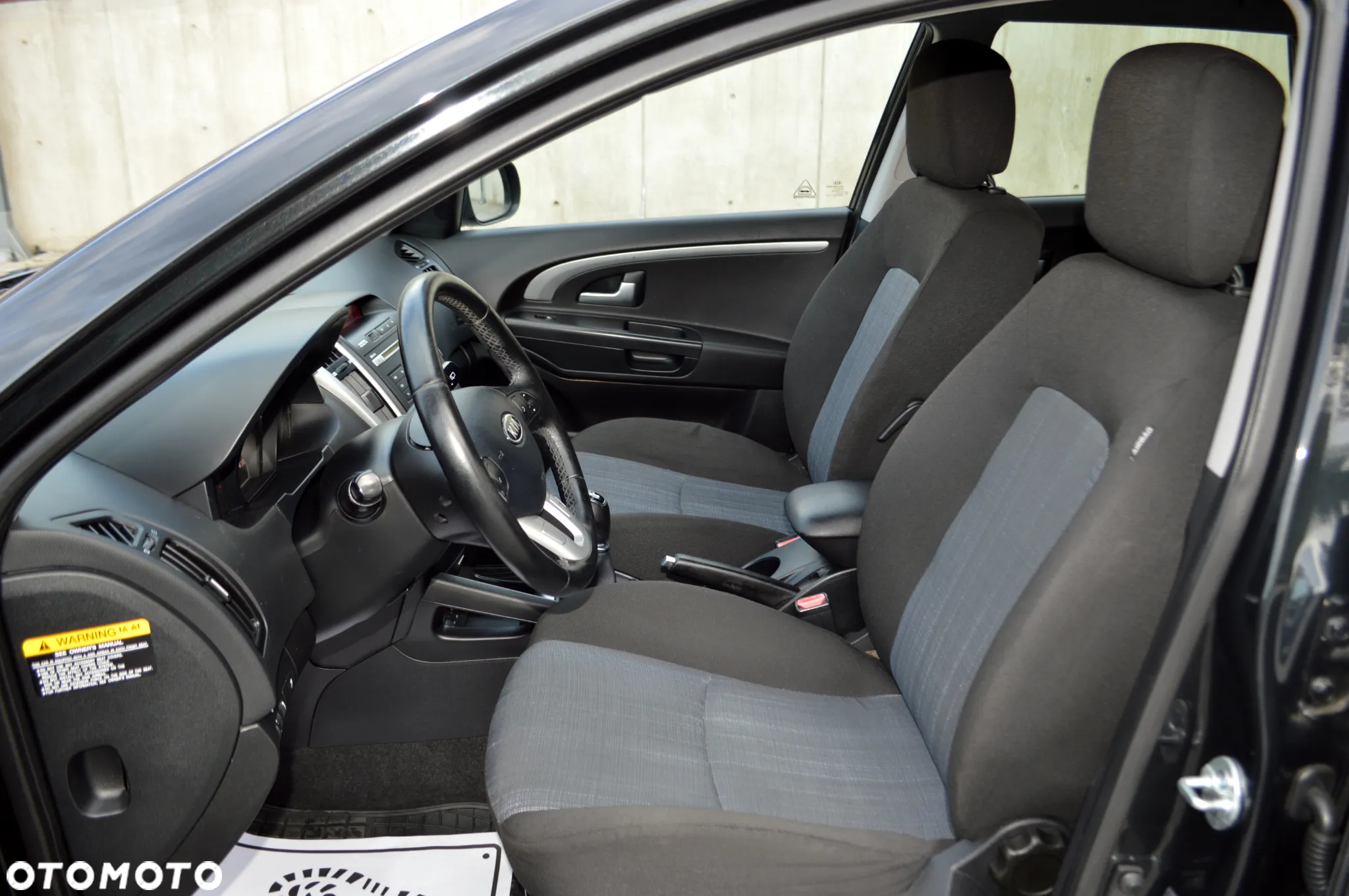 Kia Ceed - 9