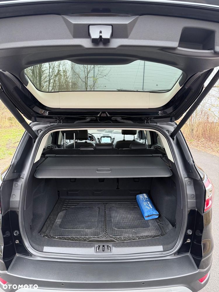 Ford Kuga 1.5 EcoBoost 4x4 Titanium - 25