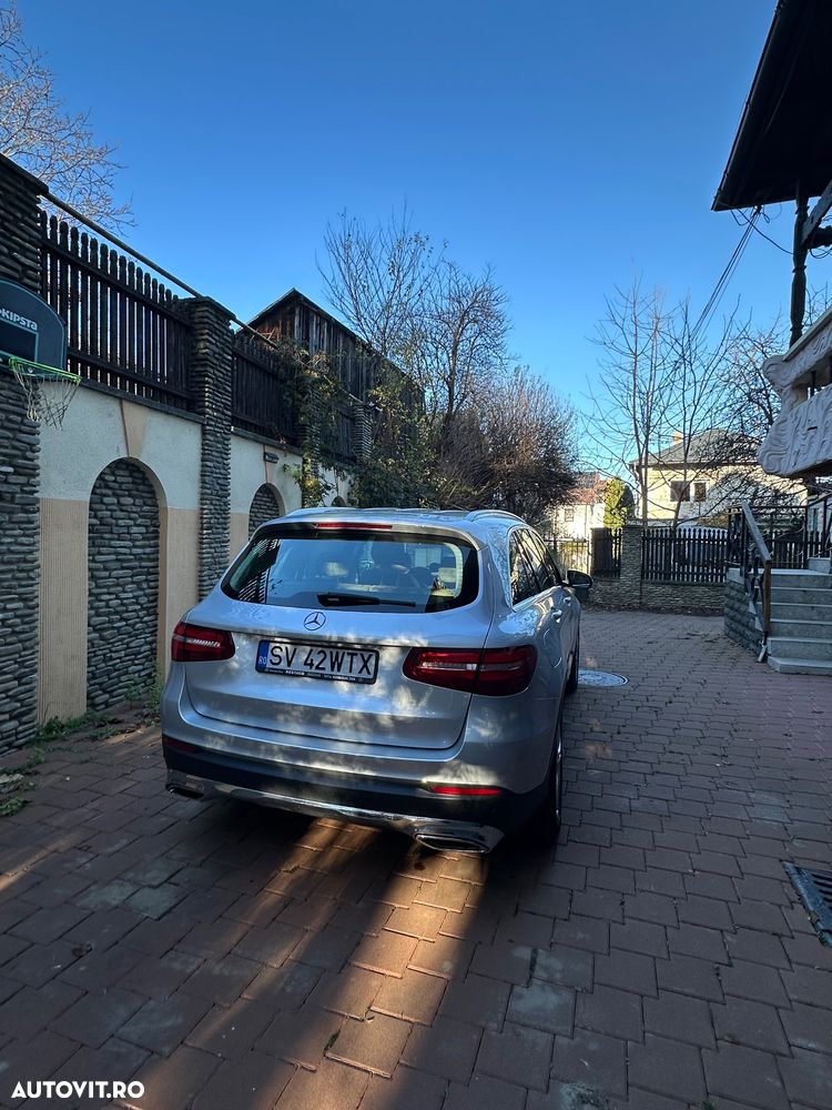Mercedes-Benz GLC 250 d 4MATIC 9G-TRONIC Exclusive - 3