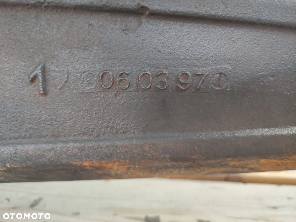 Most napędowy 5171705  5136925 New Holland TM 135 - 17