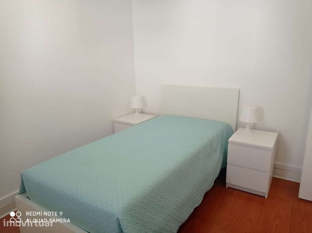 Quarto em moradia a 100 m da UNIVERSIDADE - Grande imagem: 3/11