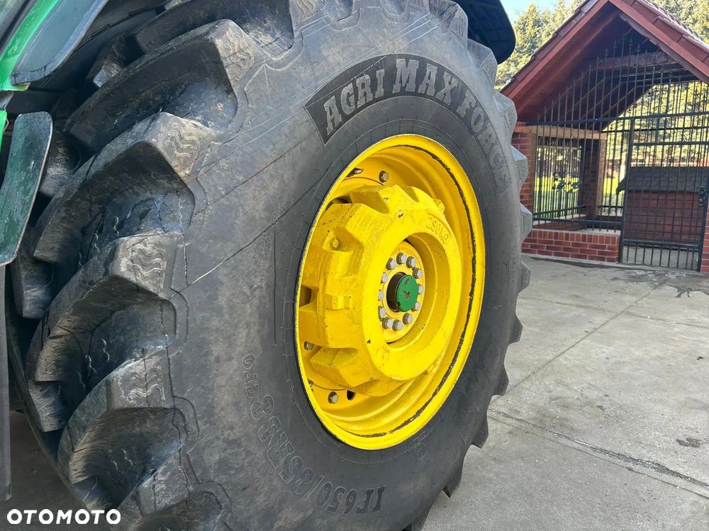 John Deere 8310R - 9