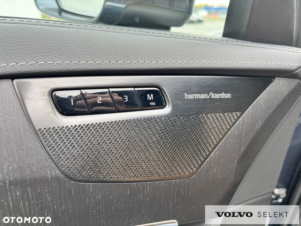 Volvo XC 90 - 15