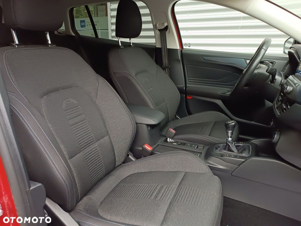 Ford Focus 1.0 EcoBoost mHEV Active X - 32