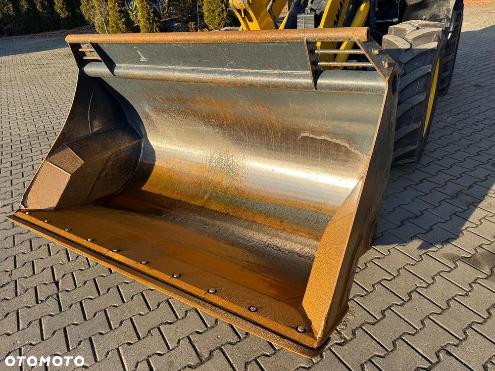 Komatsu WA100M-8E0 ŁADOWARKA KOŁOWA - 8