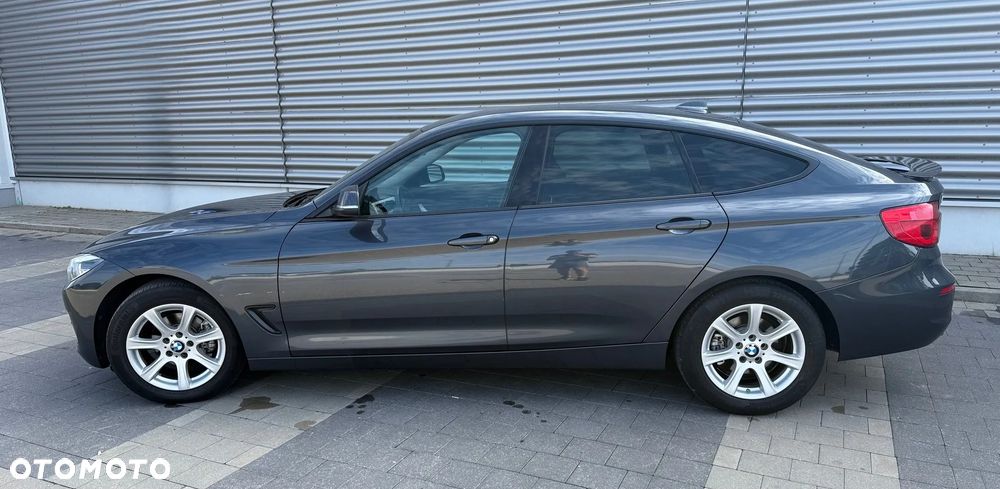 BMW 3GT 320i xDrive Advantage - 10