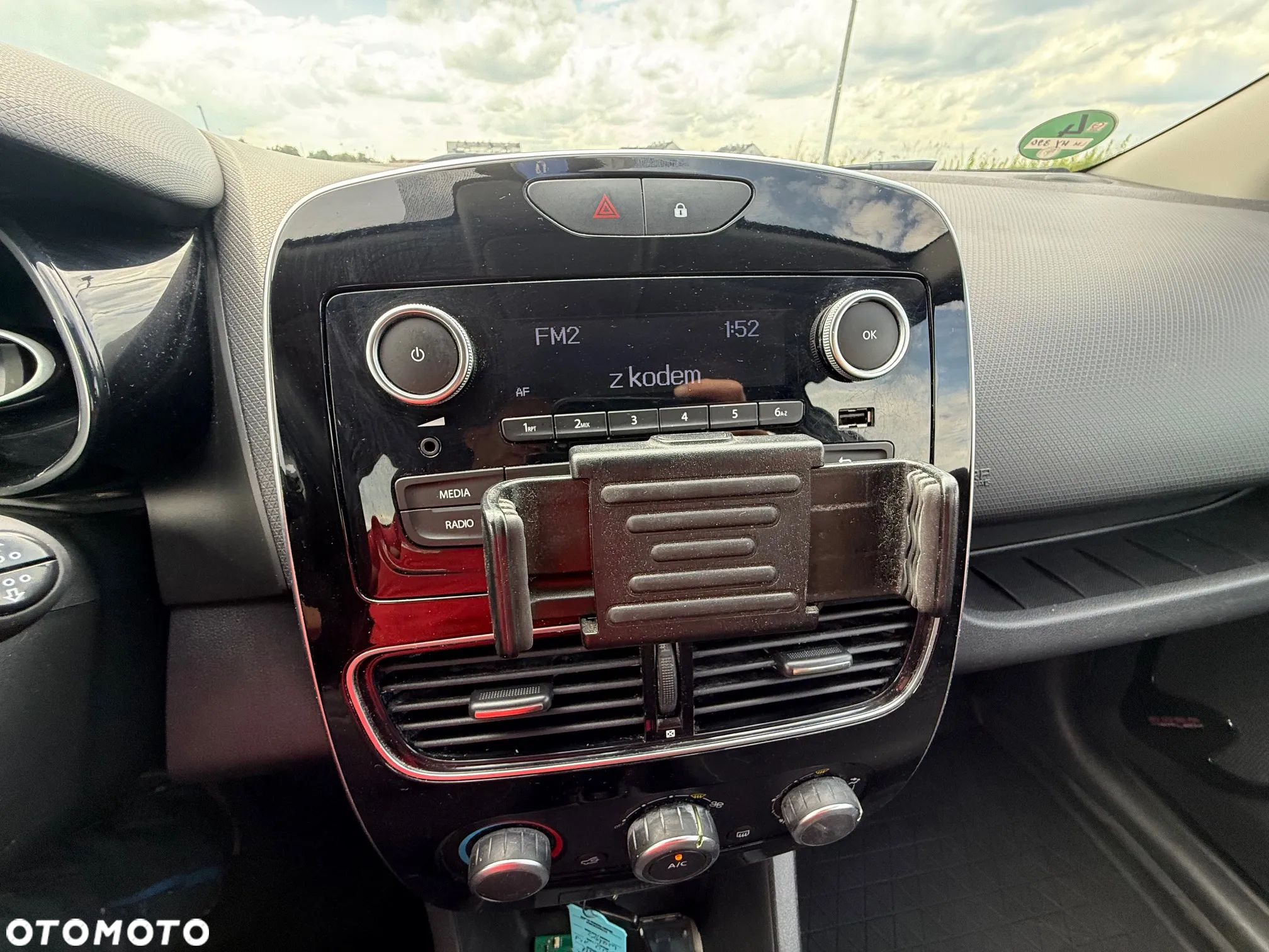 Renault Clio - 21
