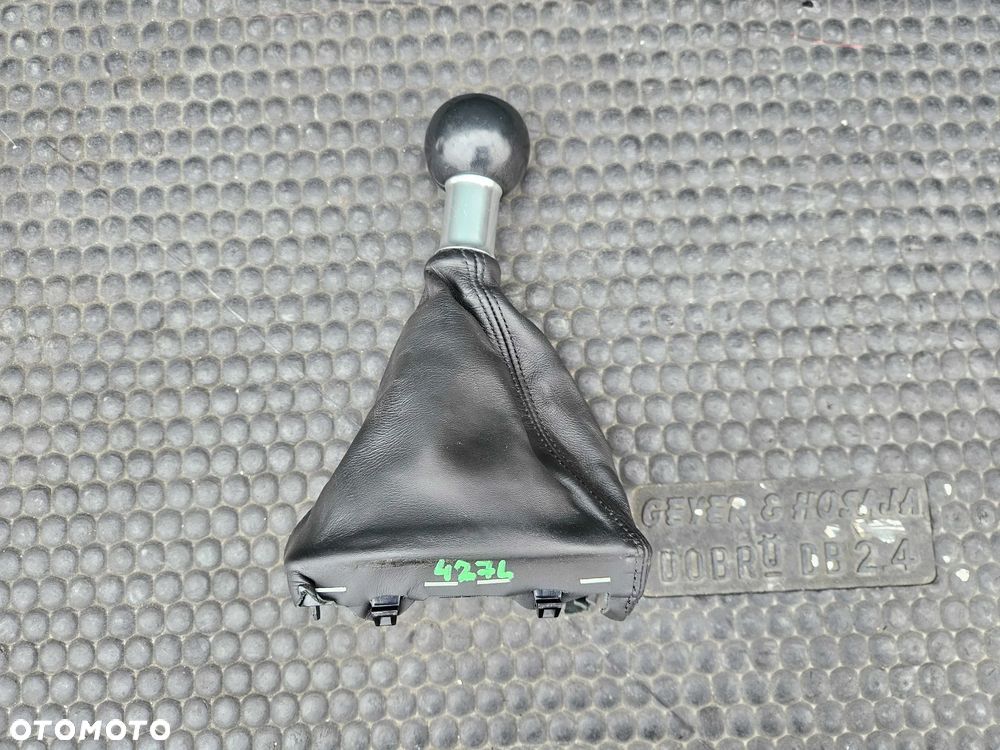 Gałka Mieszek Czarna S-Line Skóra Lewarek Zmiany 6 Biegów Manual Audi A4 B6 B7 - 18
