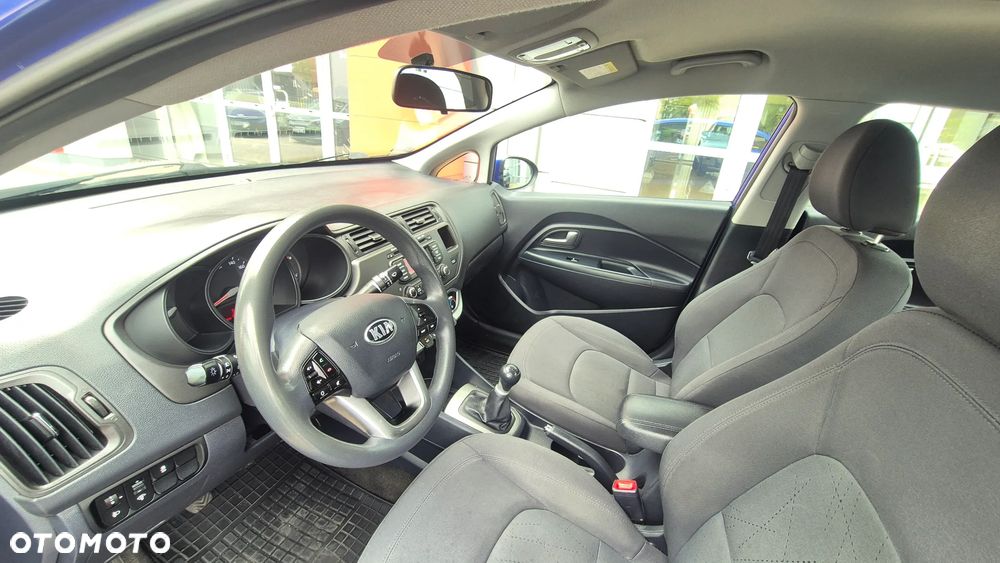 Kia Rio 1.2 L - 14