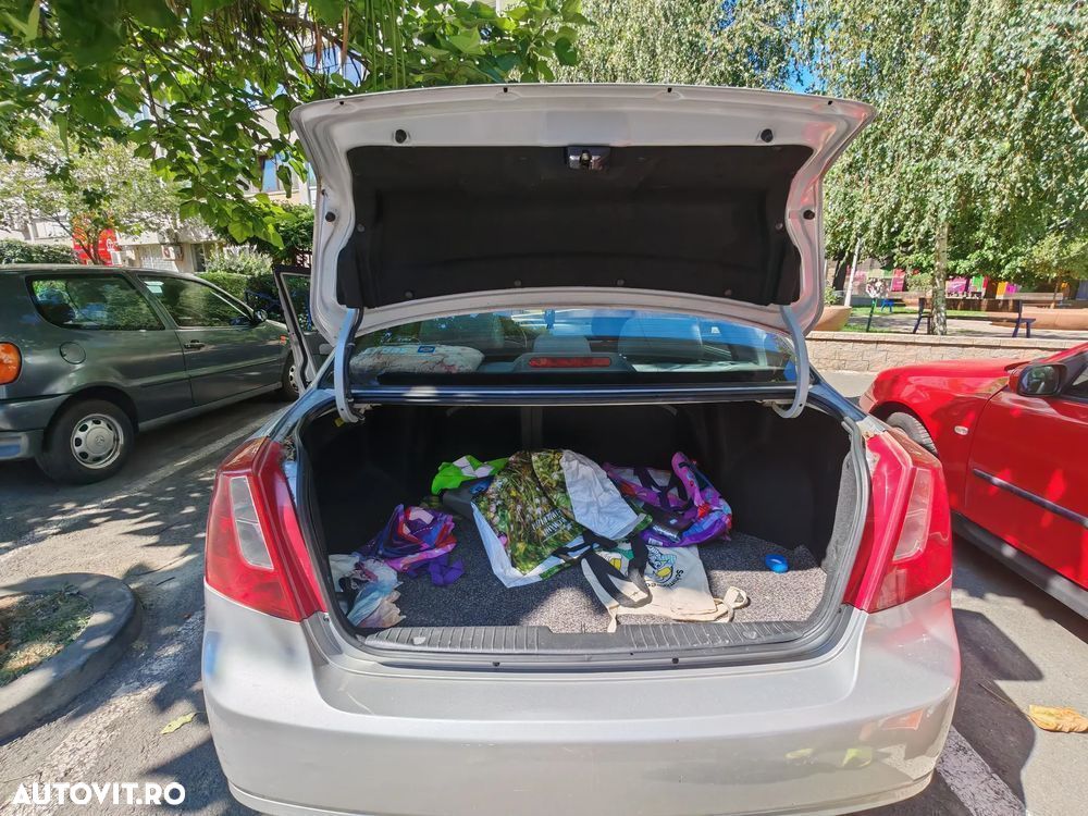 Chevrolet Lacetti - 12