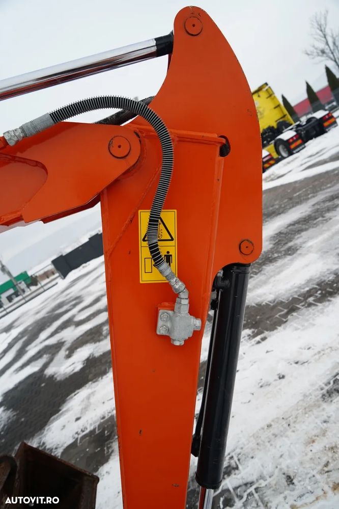 Hitachi ZX26U-6 CR / MINI EXCAVATOR / 2022 / 1800 ORE / SET CUPĂ - 23