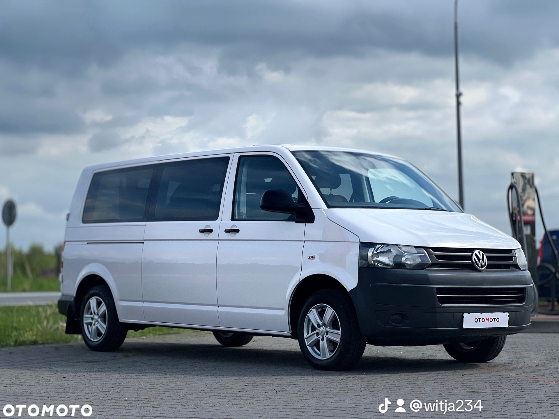 Volkswagen Caravelle BiTDI L1 Comfortline - 6