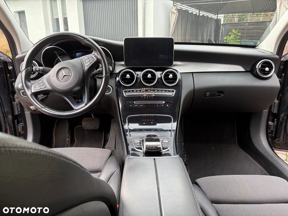 Mercedes-Benz Klasa C 200 7G-TRONIC Avantgarde - 16