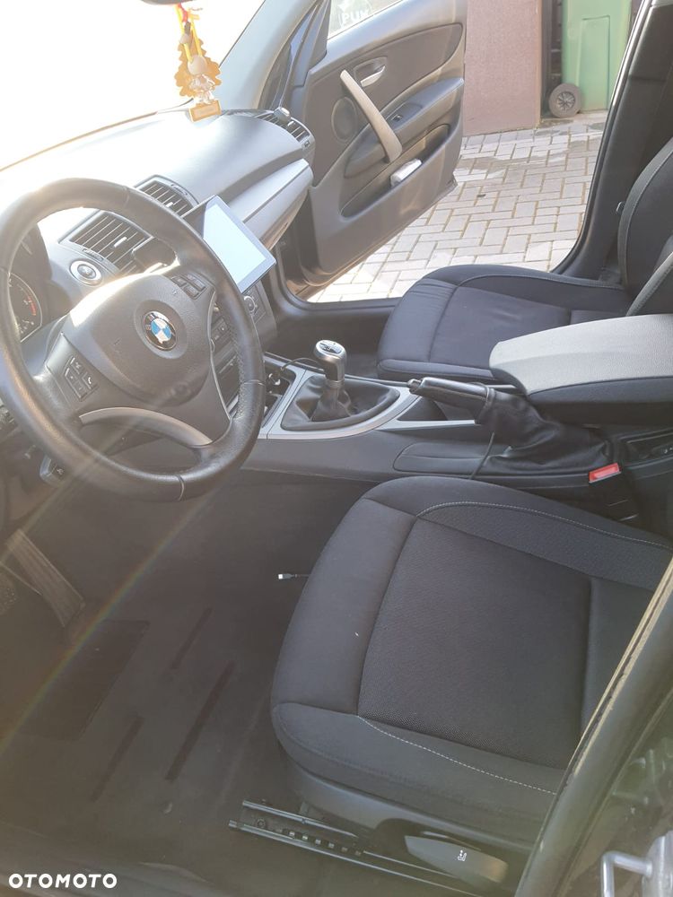 BMW Seria 1 116d - 5