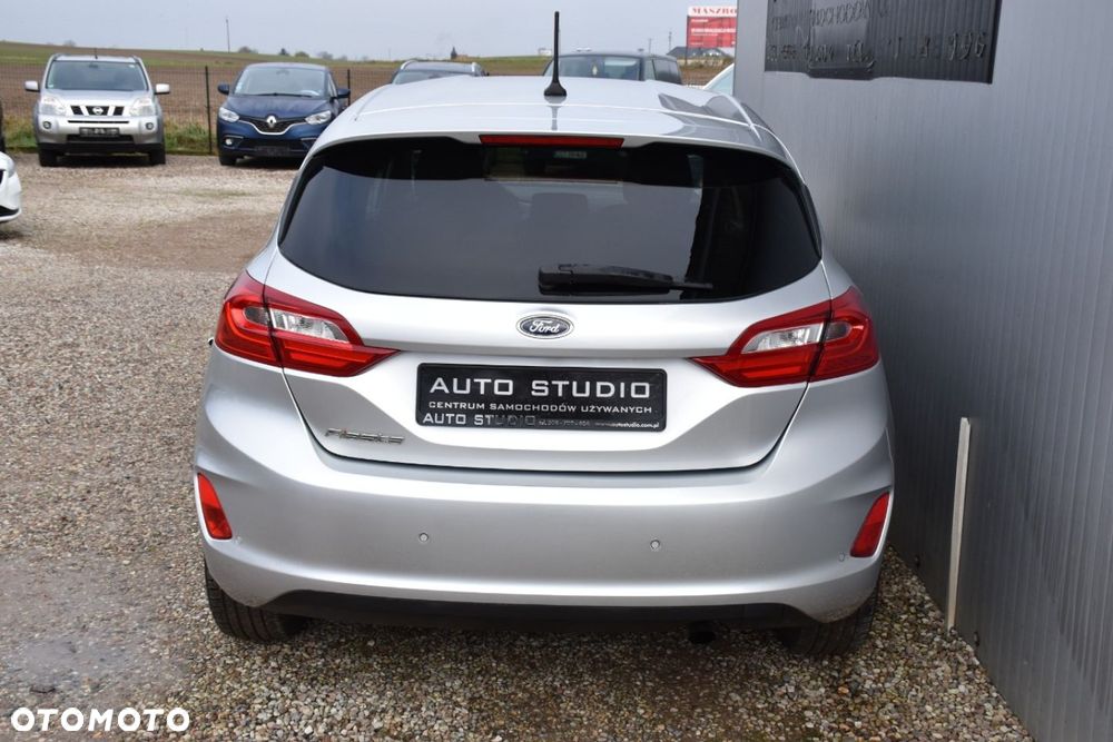 Ford Fiesta 1.0 EcoBoost S&S TITANIUM X - 32