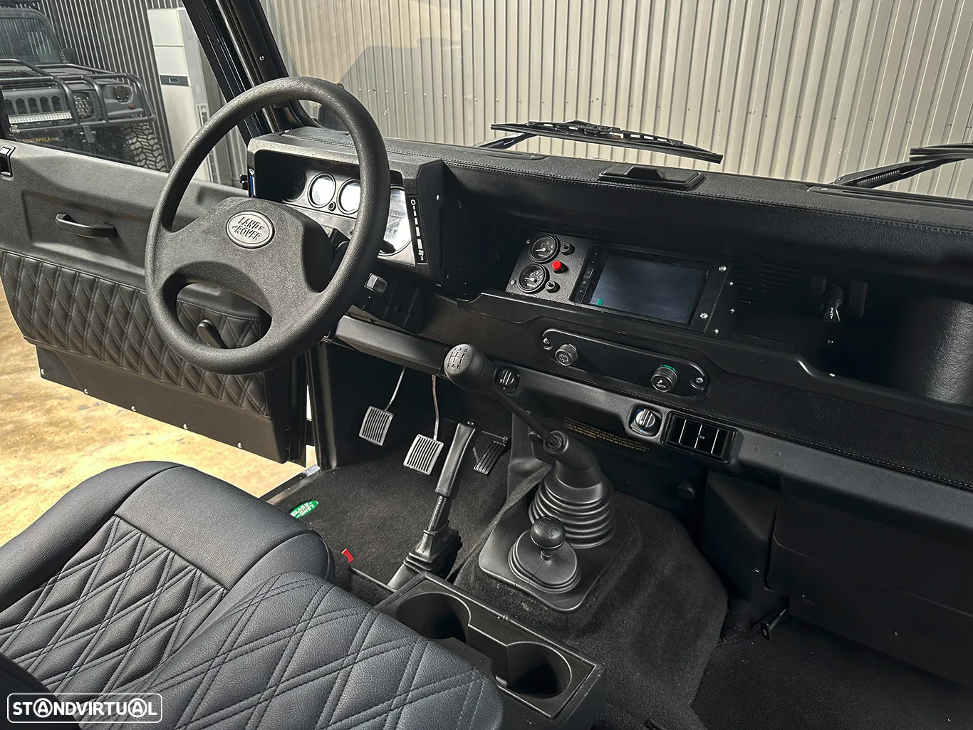 Land Rover Defender 90 2.5 tdi soft top - 29