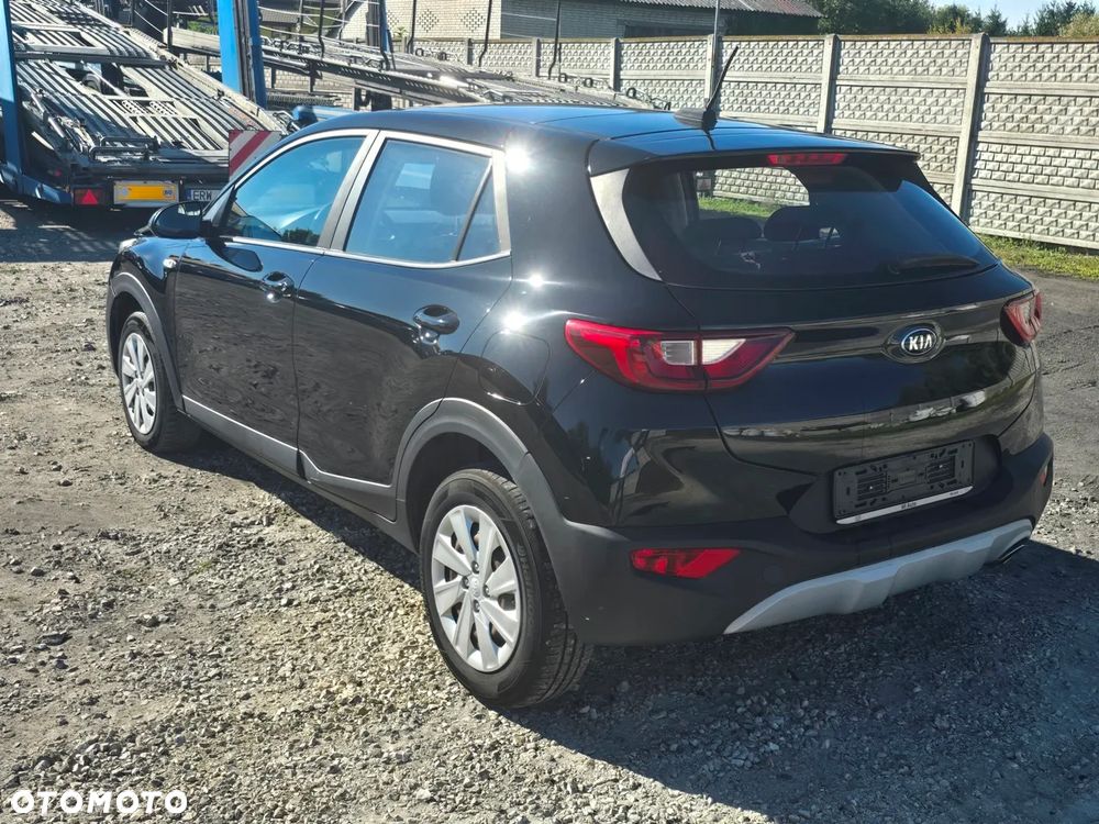 Kia Stonic - 10