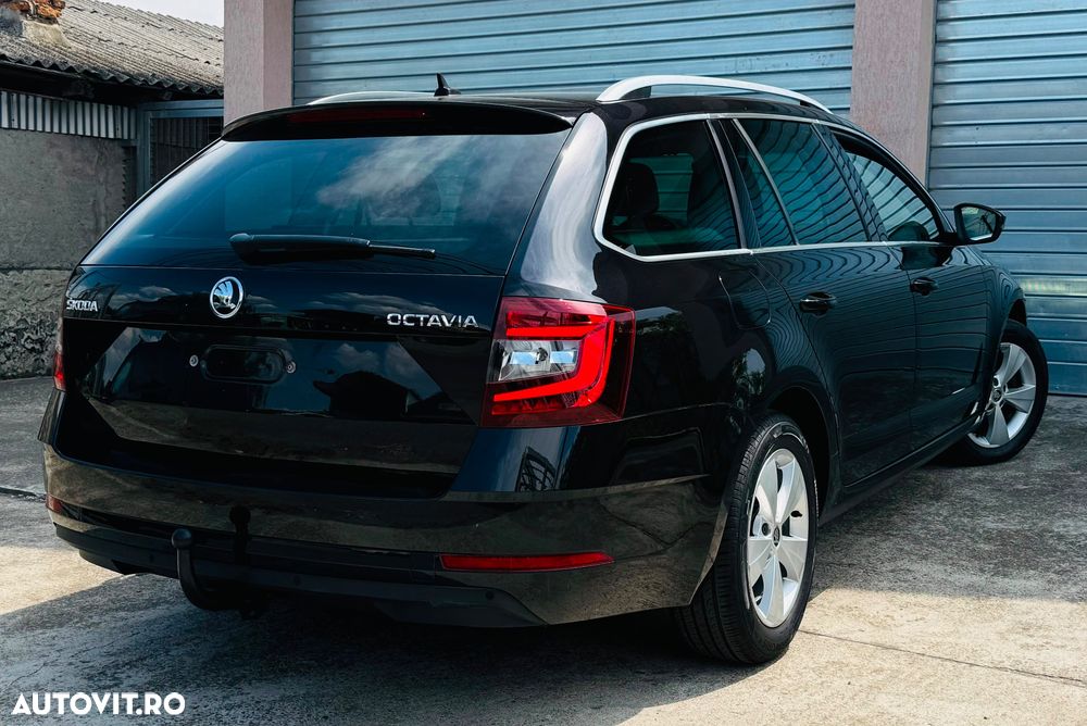 Skoda Octavia 1.6 TDI DSG Style - 3