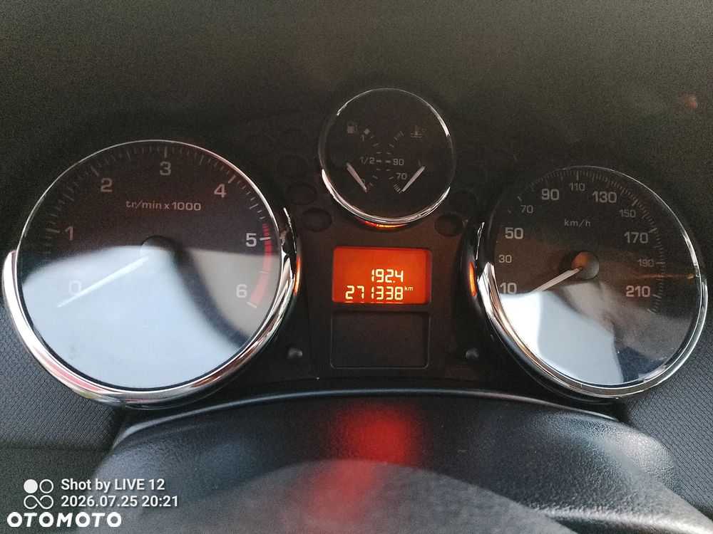 Peugeot 207 - 13