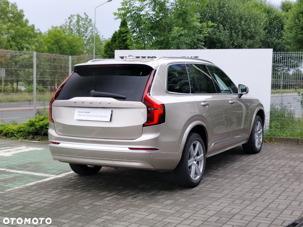 Volvo XC 90 - 7